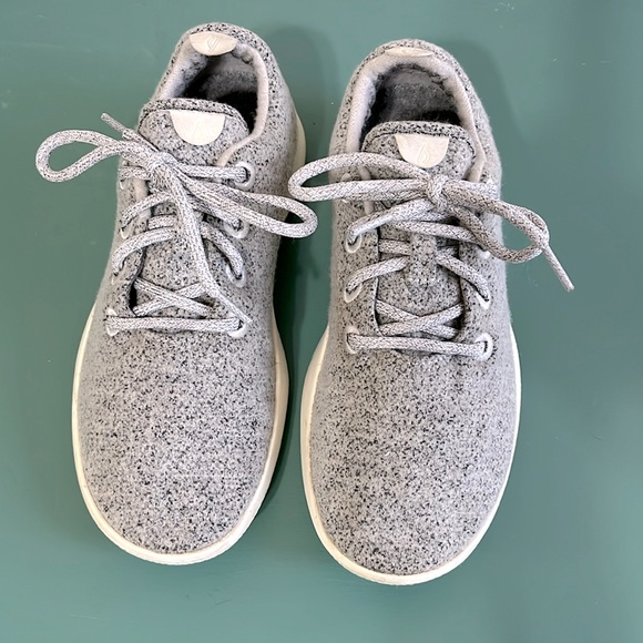 AllBirds - Picture 1 of 4